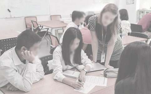 四年的大学生生活自我评价