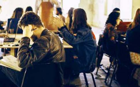 大学生一学期自我评价