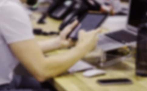 ���ر���Ӫ���߻�������λְ��