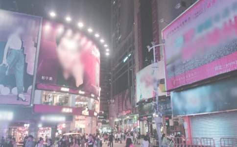 【精选】三年级广场作文300字三篇