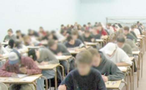 【推荐】期中考试后感想作文300字三篇