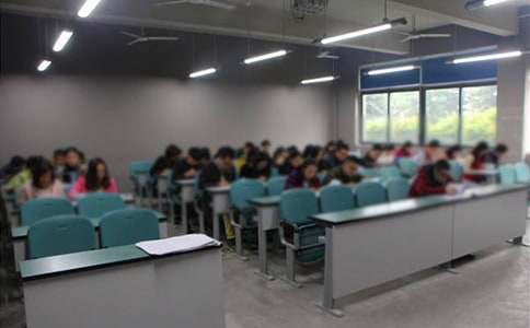 ���Ժ���ܽ��뷴˼�ϼ�11ƪ