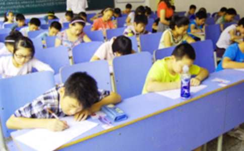 实用的期中考试作文300字集合9篇