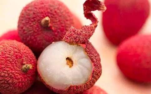 ����������֦��˵�θ�