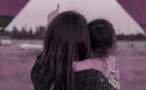 ��������Ů�����и�