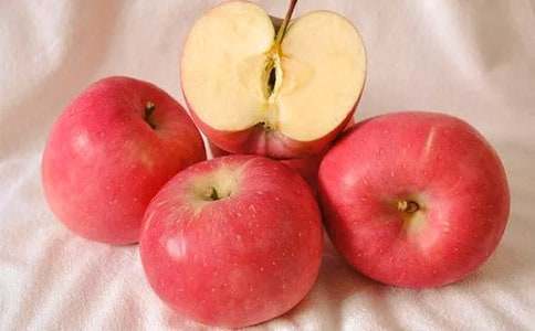 读《苹果树上的外婆》有感(合集15篇)