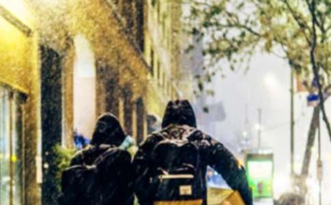 �й���ѩ���ռ�