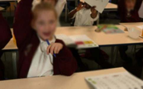 有关小学生自我介绍模板九篇