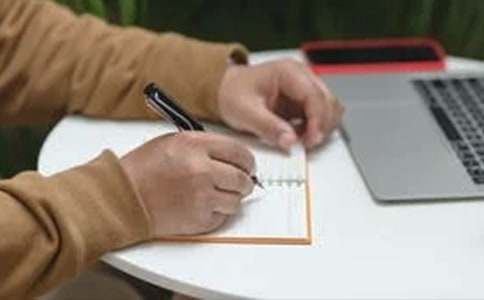 实用的高一作文汇编九篇