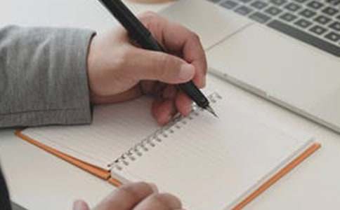 【精选】大年初一的作文三篇